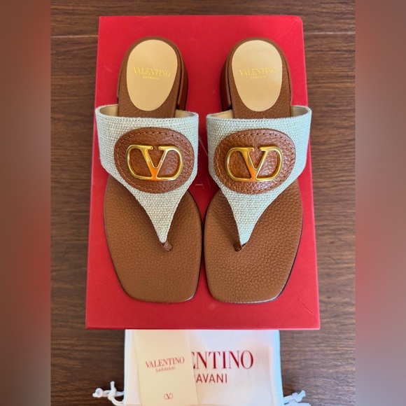 Valentino Garavani VLogo Signature Sandal - Picture 1 of 9